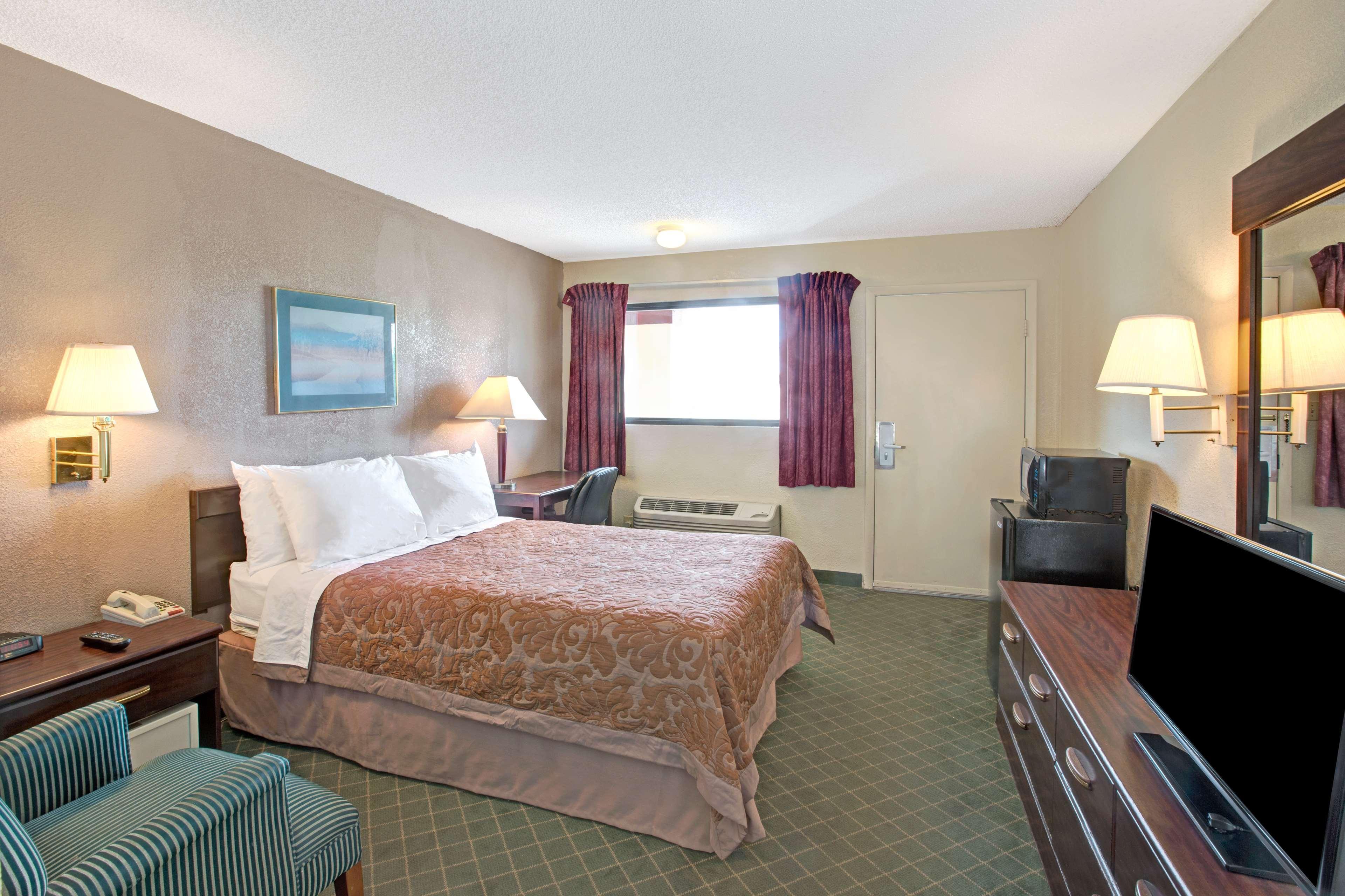 Hotel Super 8 By Wyndham Shelby Extérieur photo
