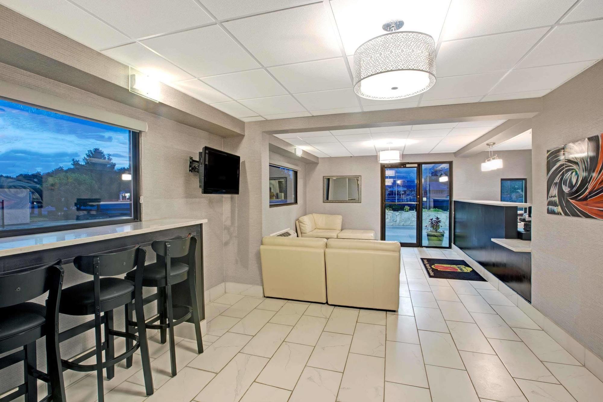 Hotel Super 8 By Wyndham Shelby Extérieur photo